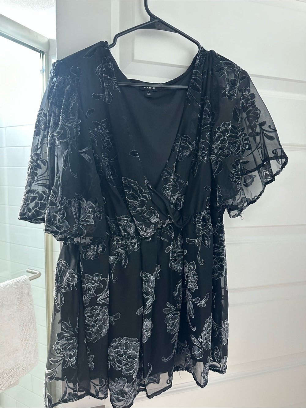 torrid Black Simple Scoop Neck Top